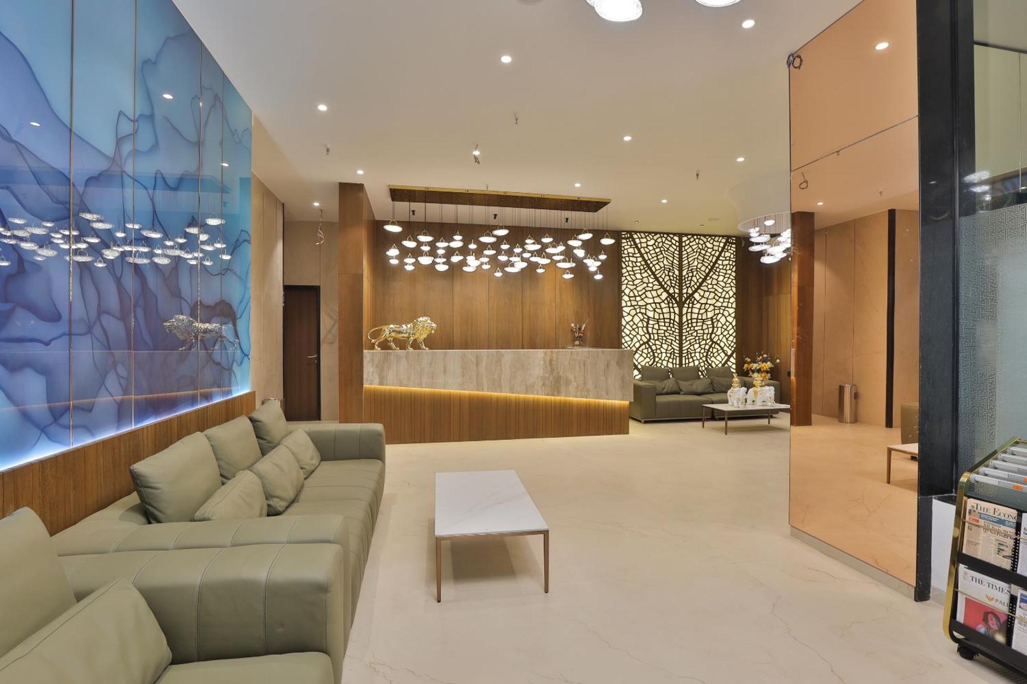 Hotel Elements Surat Exterior photo