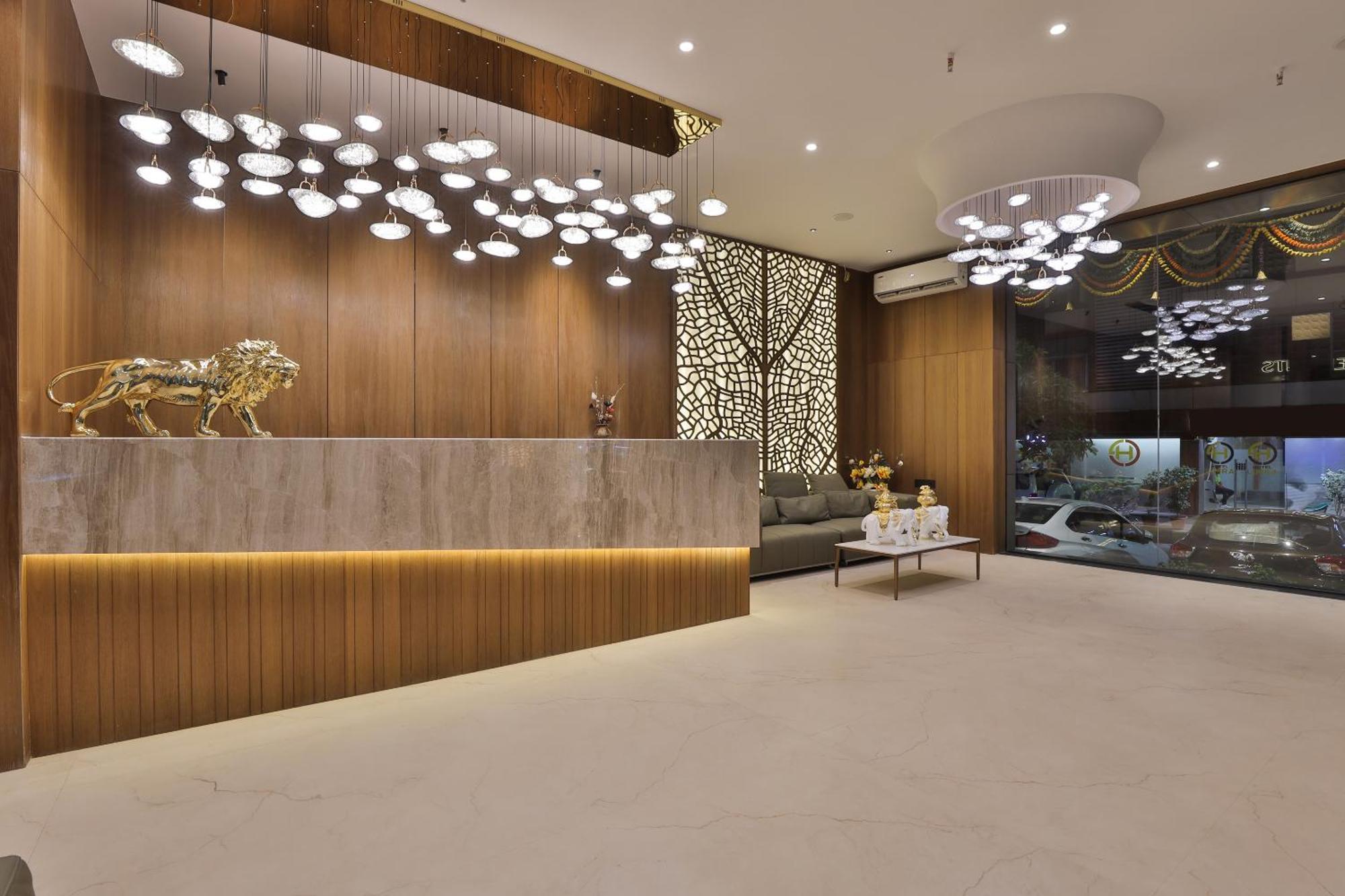 Hotel Elements Surat Exterior photo