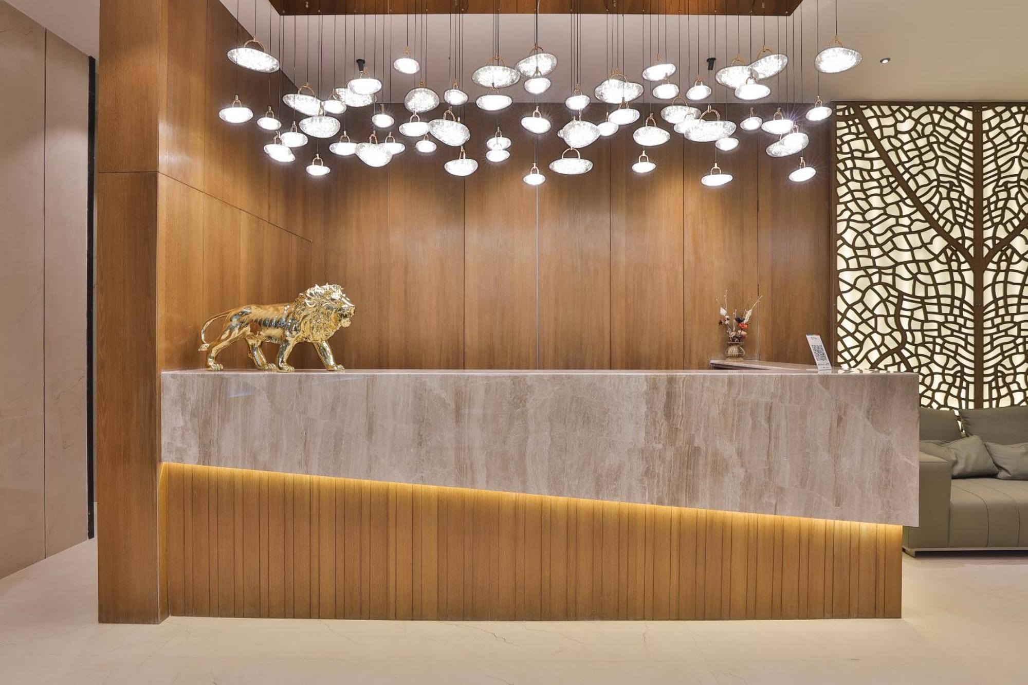 Hotel Elements Surat Exterior photo